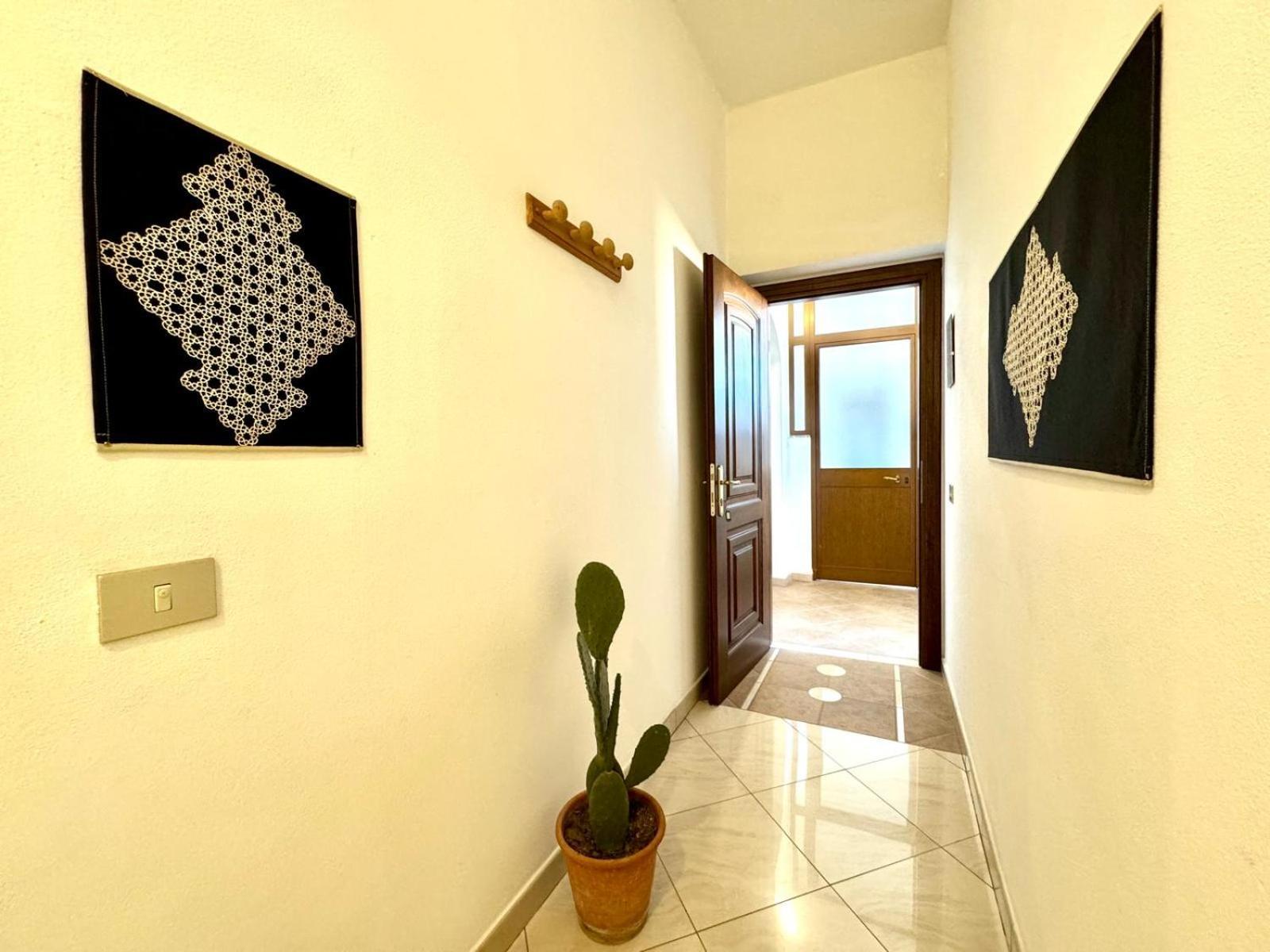 Orchid House Apartment บารีซาร์โด ภายนอก รูปภาพ